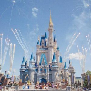 Your Guide to Planning the Perfect (Cheap) Disney World Vacation with Your Family