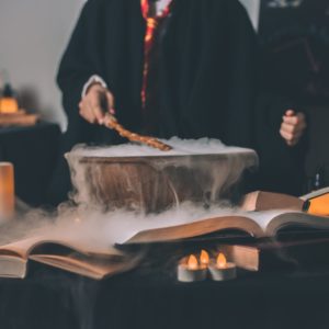 How to Throw a Harry Potter Party